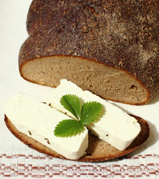 Cottage kaas met brood Rechtenvrije Stockafbeeldingen