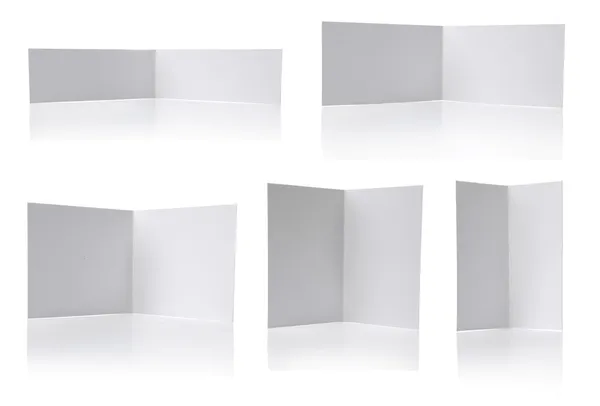 いくつかの異なるサイズで 1 つ折りパンフレット — ストック写真