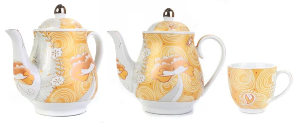 茶壶和杯子与白色隔离 — 图库照片