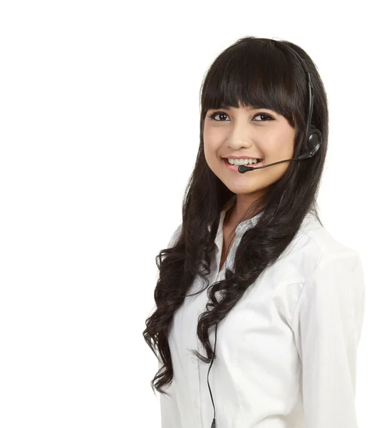 Portret van een succesvolle vrouwelijke call centrum medewerker dragen een h — Stockfoto