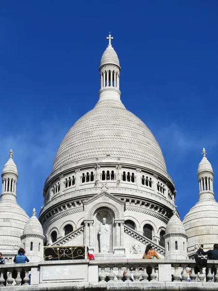 Facciata principale della cattedrale di Montmartre — Foto Stock