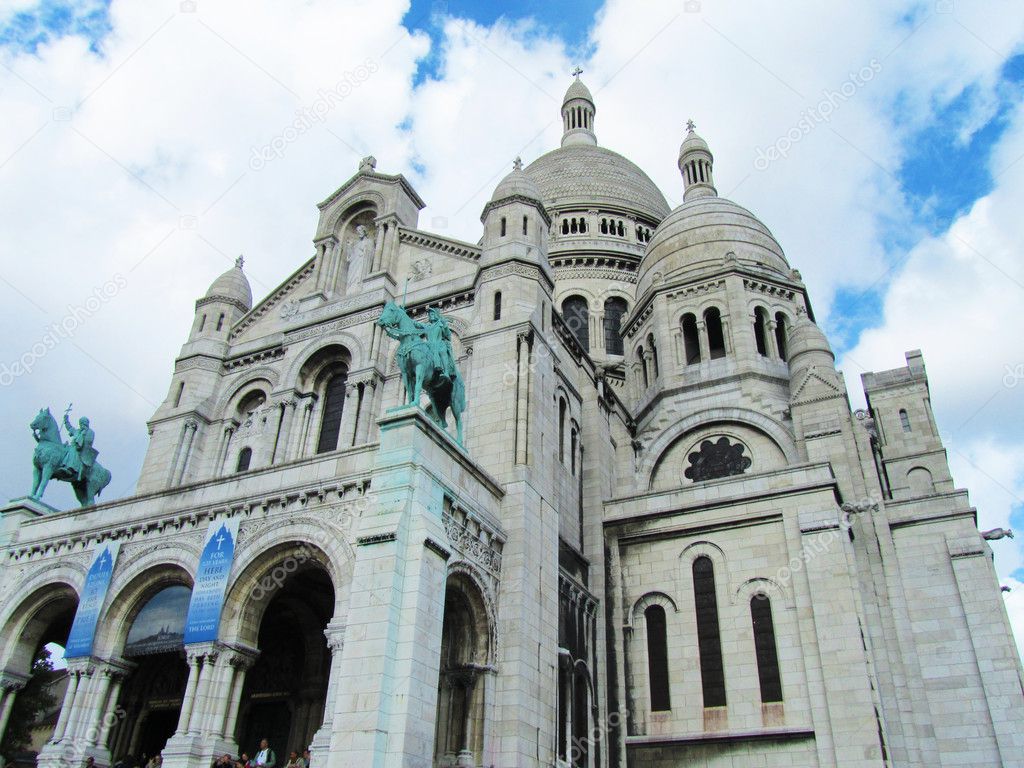 Basilica of Montmartre in a cloudy day