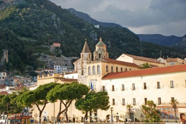 Amalfi ve anıtlar