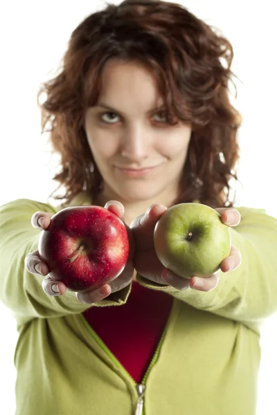 Mulher confiante com maçãs — Fotografia de Stock