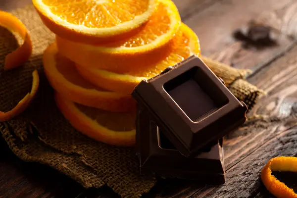 Choklad med apelsin — Stockfoto