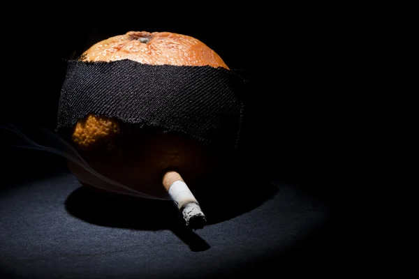 Rökning orange — Stockfoto