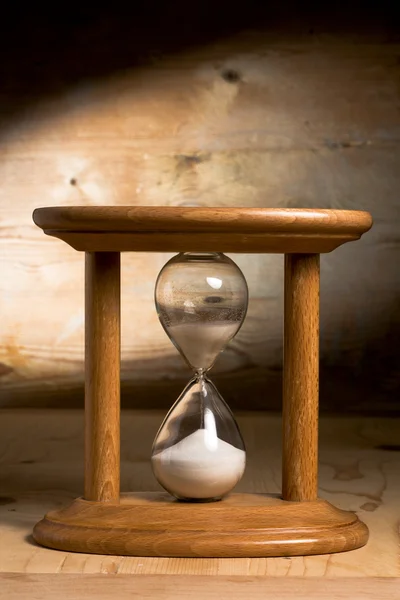 Reloj de arena de madera — Foto de Stock