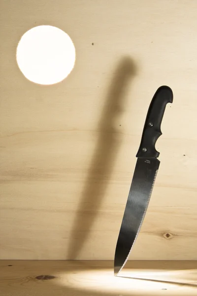 Messer auf Holz — Stockfoto