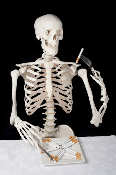 Cigaretta étkezés — Stock Fotó