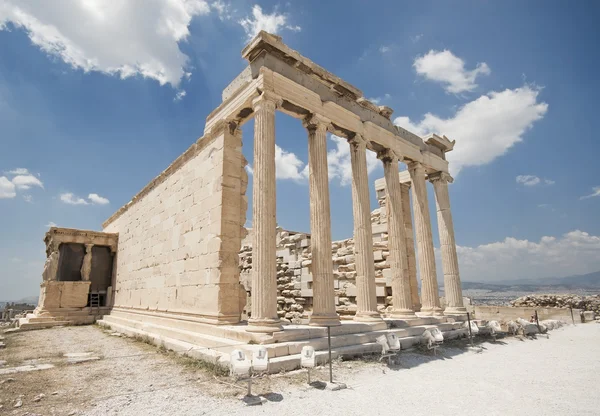De oude tempel van athena in Athene, Griekenland — Stockfoto
