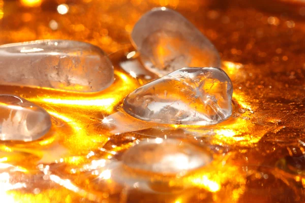 Crystal på gyllene glas — Stockfoto