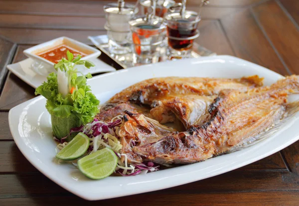 Grilled sea fish — Stock Photo, Image