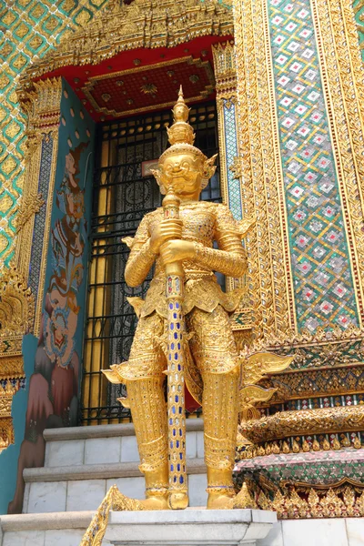 Хранитель Тэмон, Королевский дворец, Бангкок, Таиланд — стоковое фото
