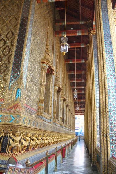 Großer palast in bangkok, thailand — Stockfoto