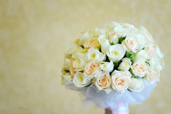 Ramo de boda de rosas —  Fotos de Stock