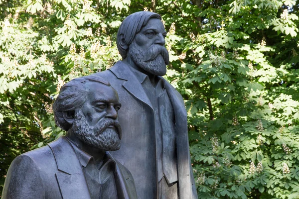 Socha Karla Marxe a friedrich engels v Berlíně Royalty Free Stock Obrázky
