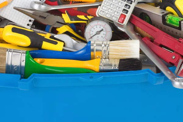 Conjunto de herramientas en caja de herramientas — Foto de Stock