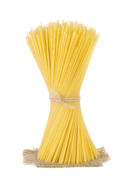 Massa spaghetti på säck isolerade — Stockfoto