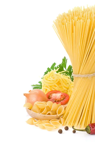 原始的意大利面和健康的食物 — 图库照片