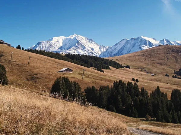 A föld a Mont-Blanc francia Alpok — Stock Fotó