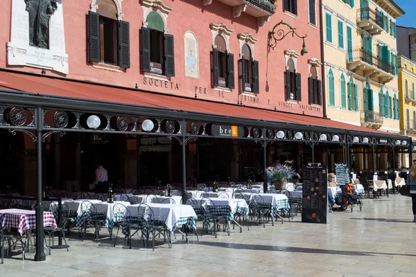 Restaurants in the square brà — Stok fotoğraf