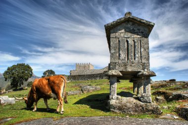 Lindoso granaries clipart