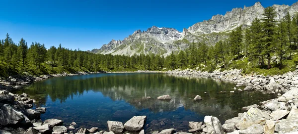 Jezioro Czarne, alp devero Włochy — Zdjęcie stockowe