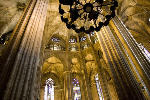 Im Inneren der europäischen Kathedrale — Stockfoto