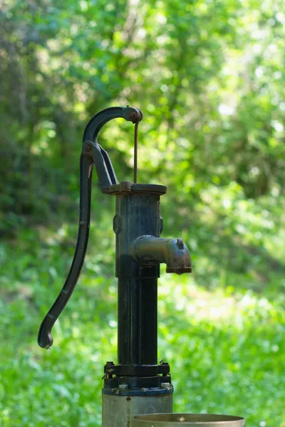 Eski su pompası — Stok fotoğraf