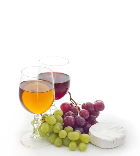 Grapes vine and cheese — Stock Photo, Image
