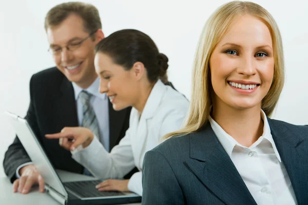Confident businesswoman in the office — Stock Photo, Image