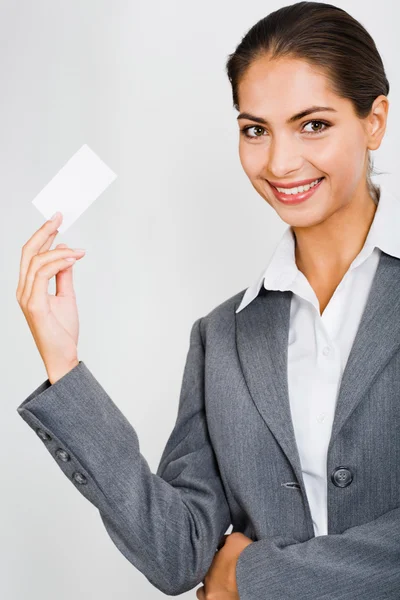 Mujer sosteniendo una tarjeta —  Fotos de Stock