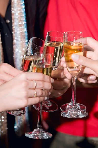 Toast med champagne — Stockfoto