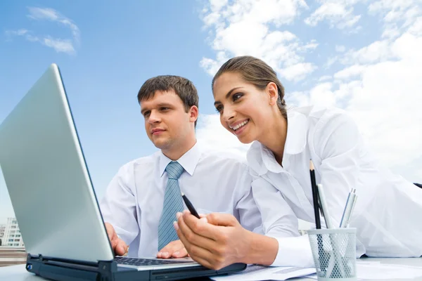 Working outdoors — Stock Photo, Image