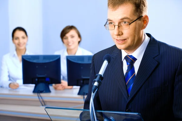 Wirtschaftsrede — Stockfoto