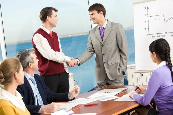 Striking a deal — Stock Photo, Image
