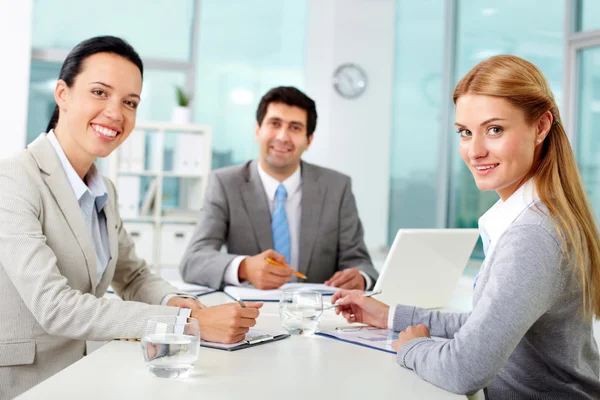 Business team in office — Stock Photo, Image