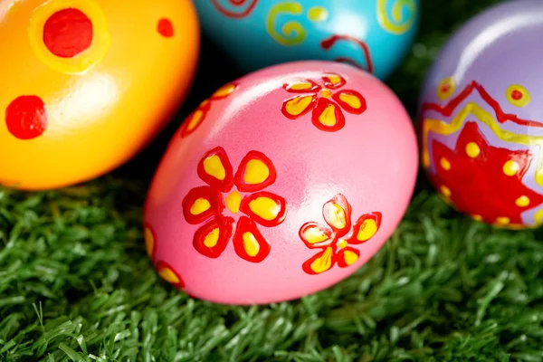 Huevos de Pascua brillantes —  Fotos de Stock