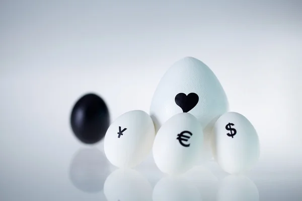 O amor é maior que o dinheiro — Fotografia de Stock