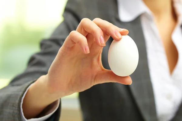 卵を示す — ストック写真