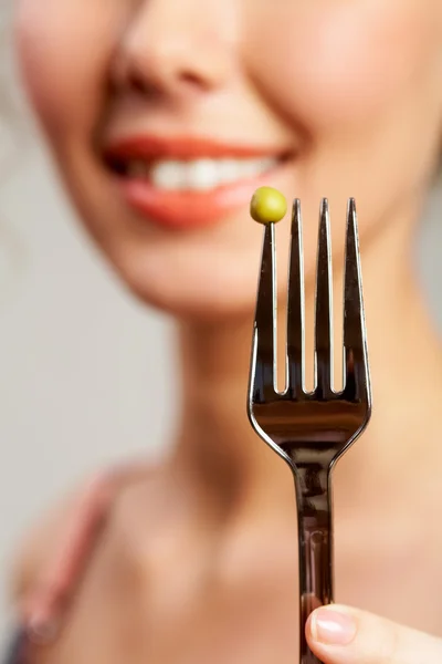 Pea on fork — Stock Photo, Image