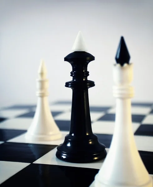 Chess in its contrast — Stock Photo, Image