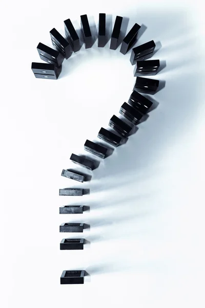 Domino soru işareti şeklinde — Stok fotoğraf