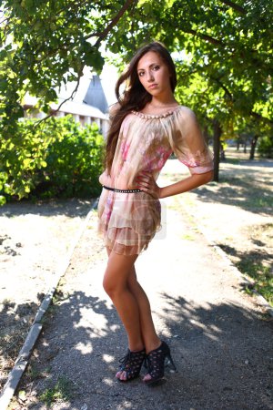 Portrait d'une jeune femme sexy Extérieur 