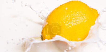 éclaboussure de citron 