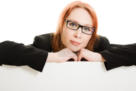 Femme d'affaires tenant vide 