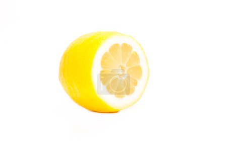 La moitié du citron mûr 
