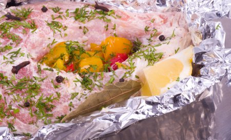 Saumon mariné aux légumes grillés 