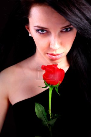Femme sexy avec rose rouge 