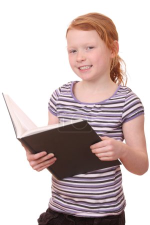 fille avec un livre